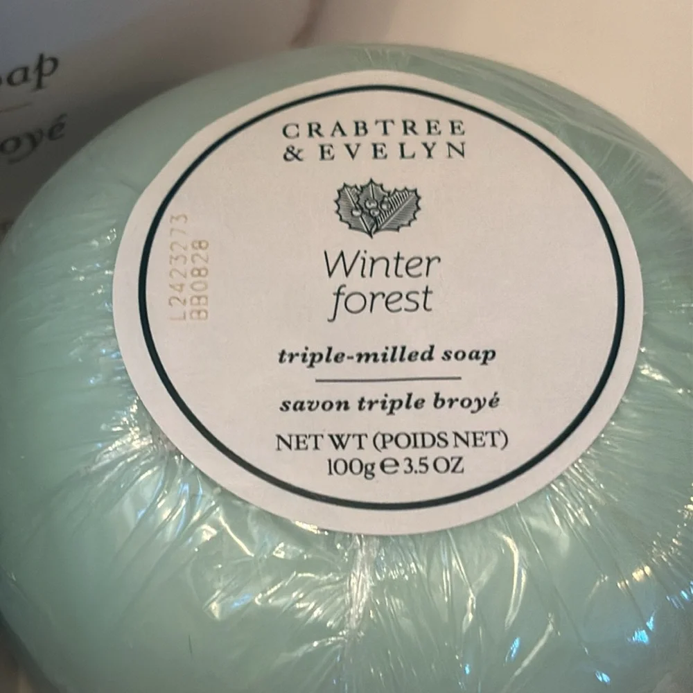 Crabtree & Evelyn Winter Forest Triple Milled Soap set